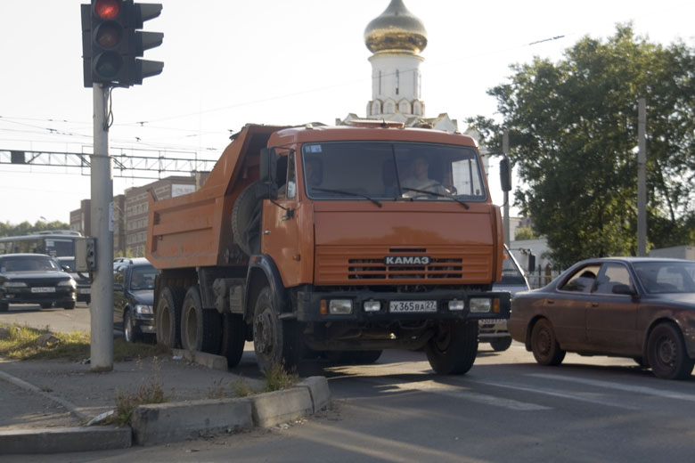 （海外の風景）ロシアのトラック