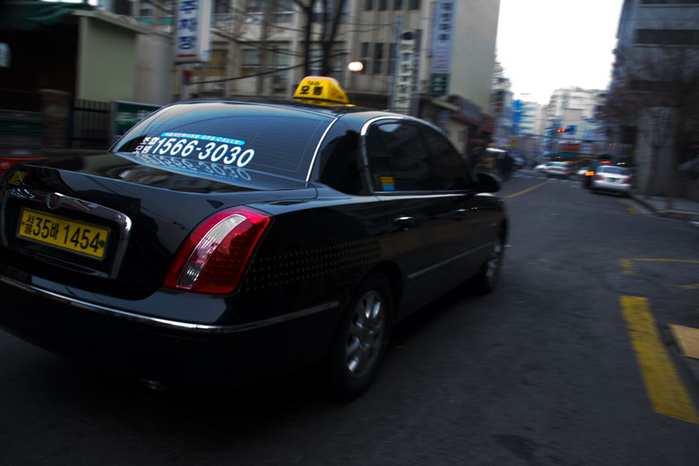 （海外の風景）模範タクシー